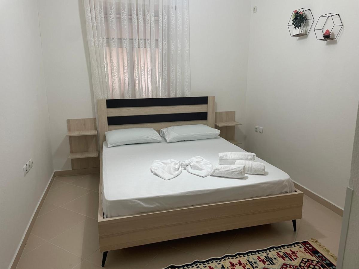 Guest House Taverna Laberia 3 Gjirokaster Ngoại thất bức ảnh