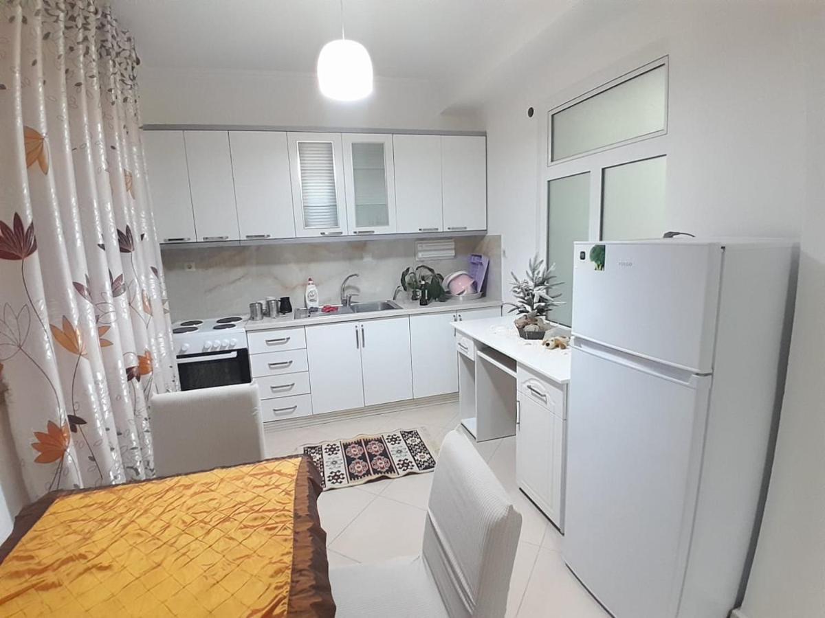 Guest House Taverna Laberia 3 Gjirokaster Ngoại thất bức ảnh