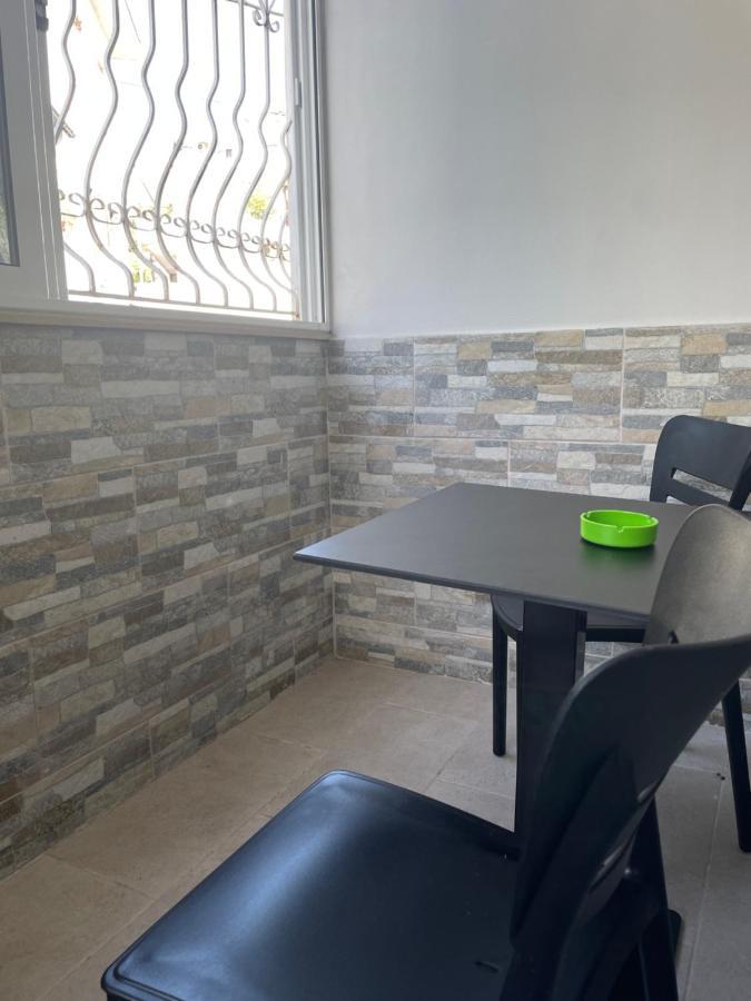 Guest House Taverna Laberia 3 Gjirokaster Ngoại thất bức ảnh